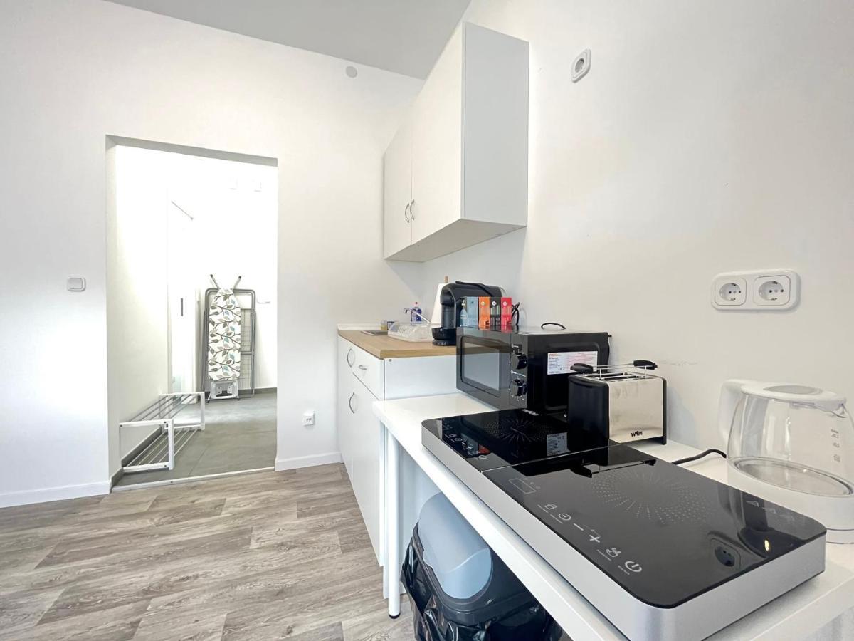 Studio-Apartments Fuer Monteure & Businessgaeste Zentral In Neumünster Eksteriør bilde