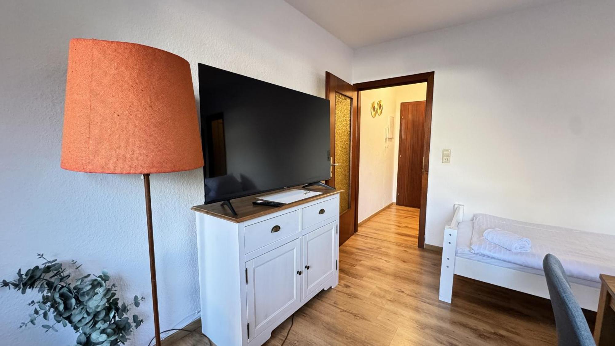 Studio-Apartments Fuer Monteure & Businessgaeste Zentral In Neumünster Eksteriør bilde